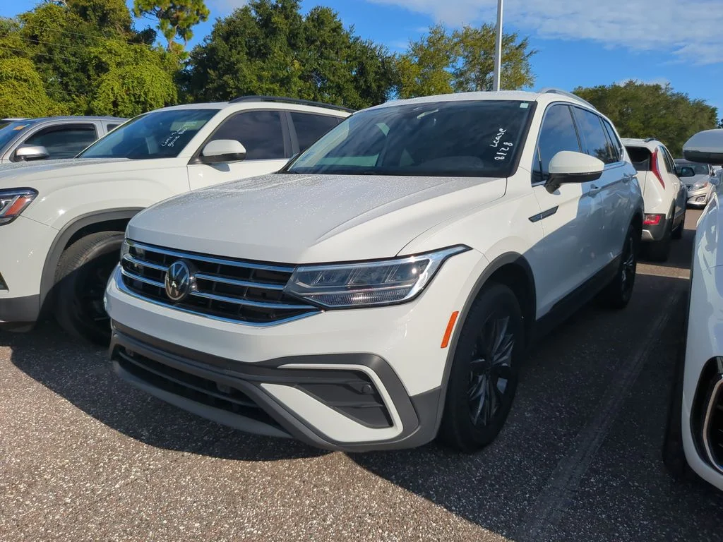 Certified Used 2024 White/off-white Volkswagen 2.0T SE image 2