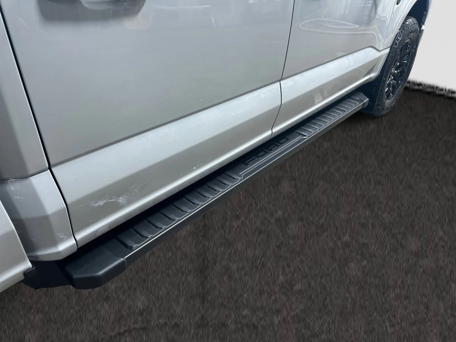 New 2026 Avalanche Ford XLT image 11