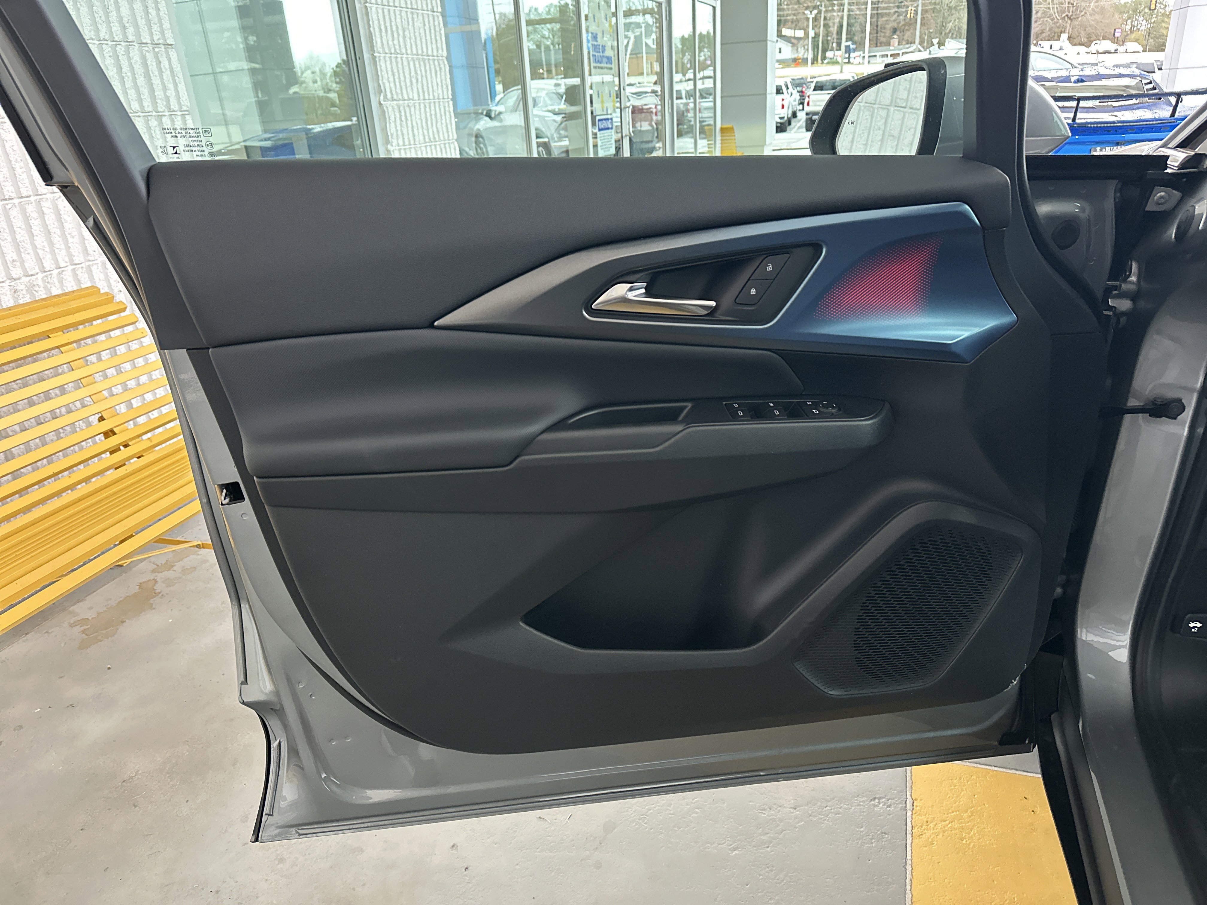 2026 Chevrolet Equinox EV 2LT - Photo 11