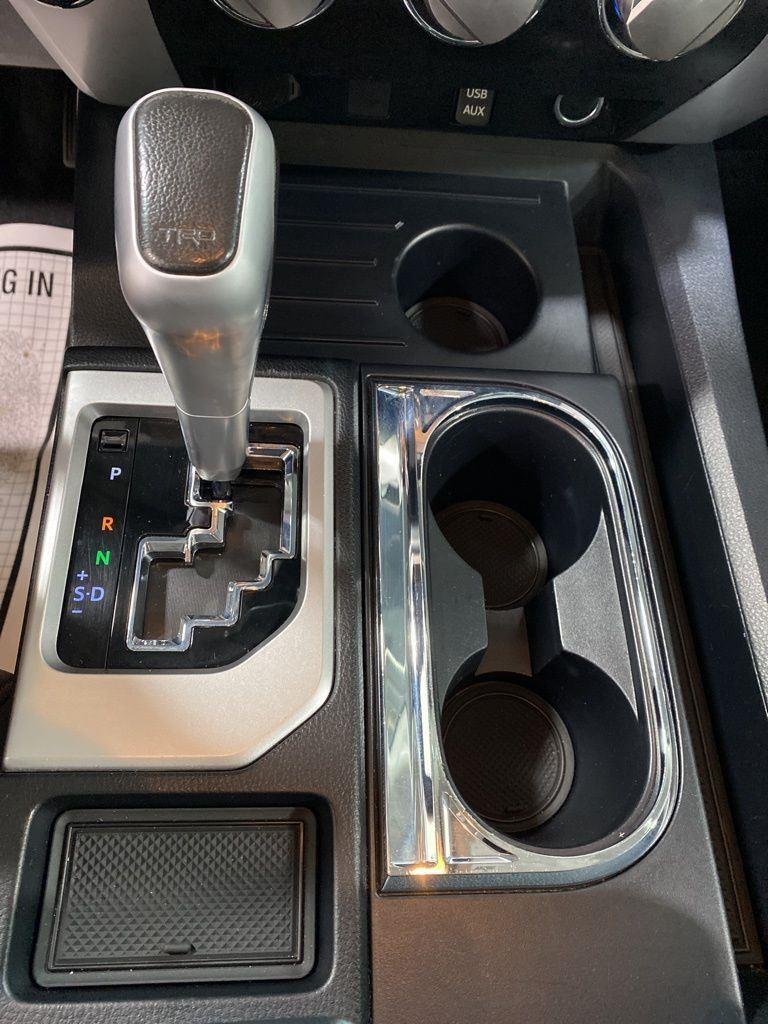 Used 2019 Midnight Black Metallic Toyota SR5 image 24