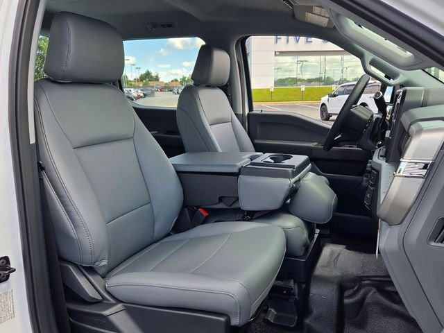 New 2026 Oxford White Ford XL image 15