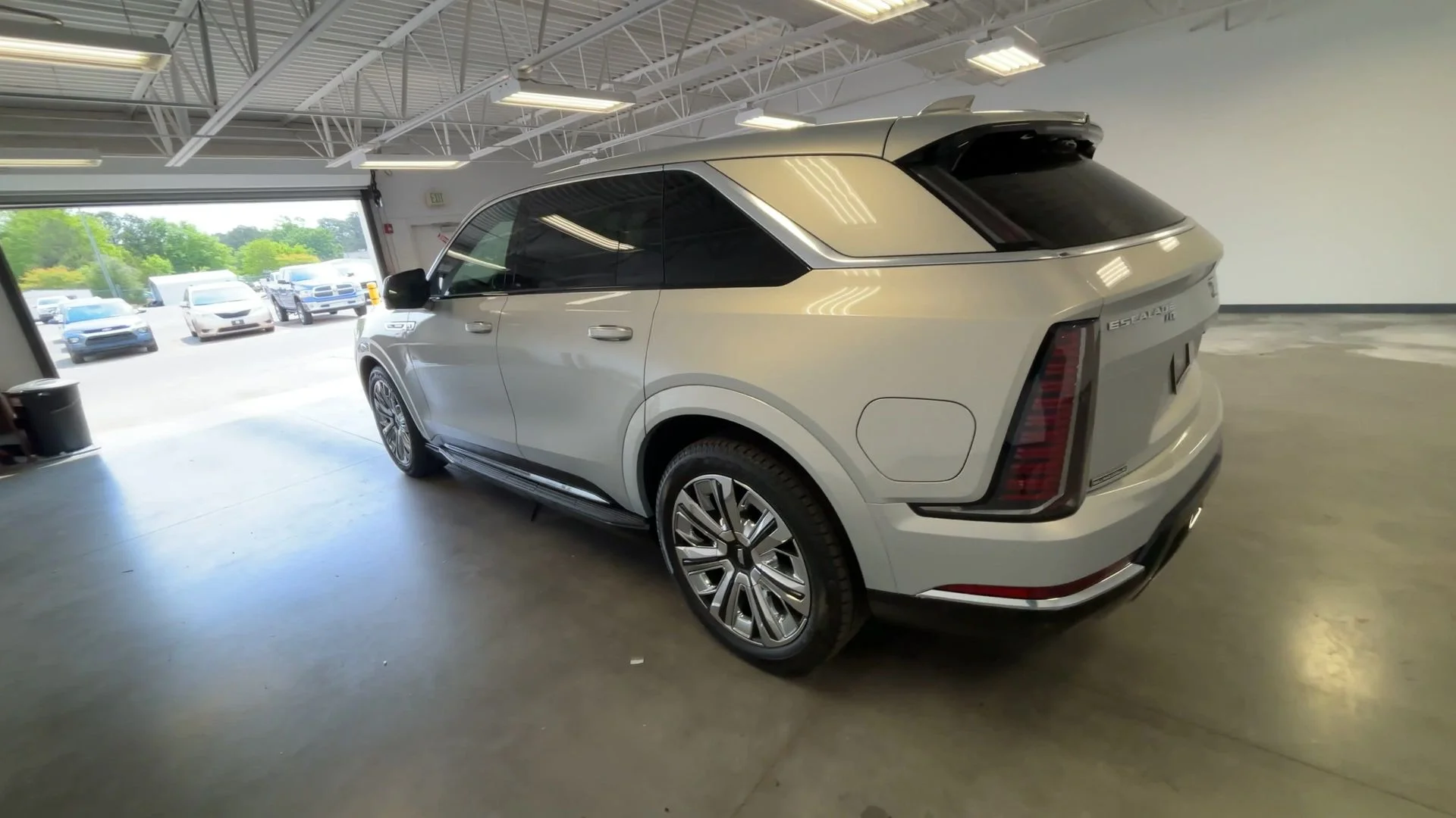 2025 Cadillac Escalade IQ Luxury 1 - Photo 52