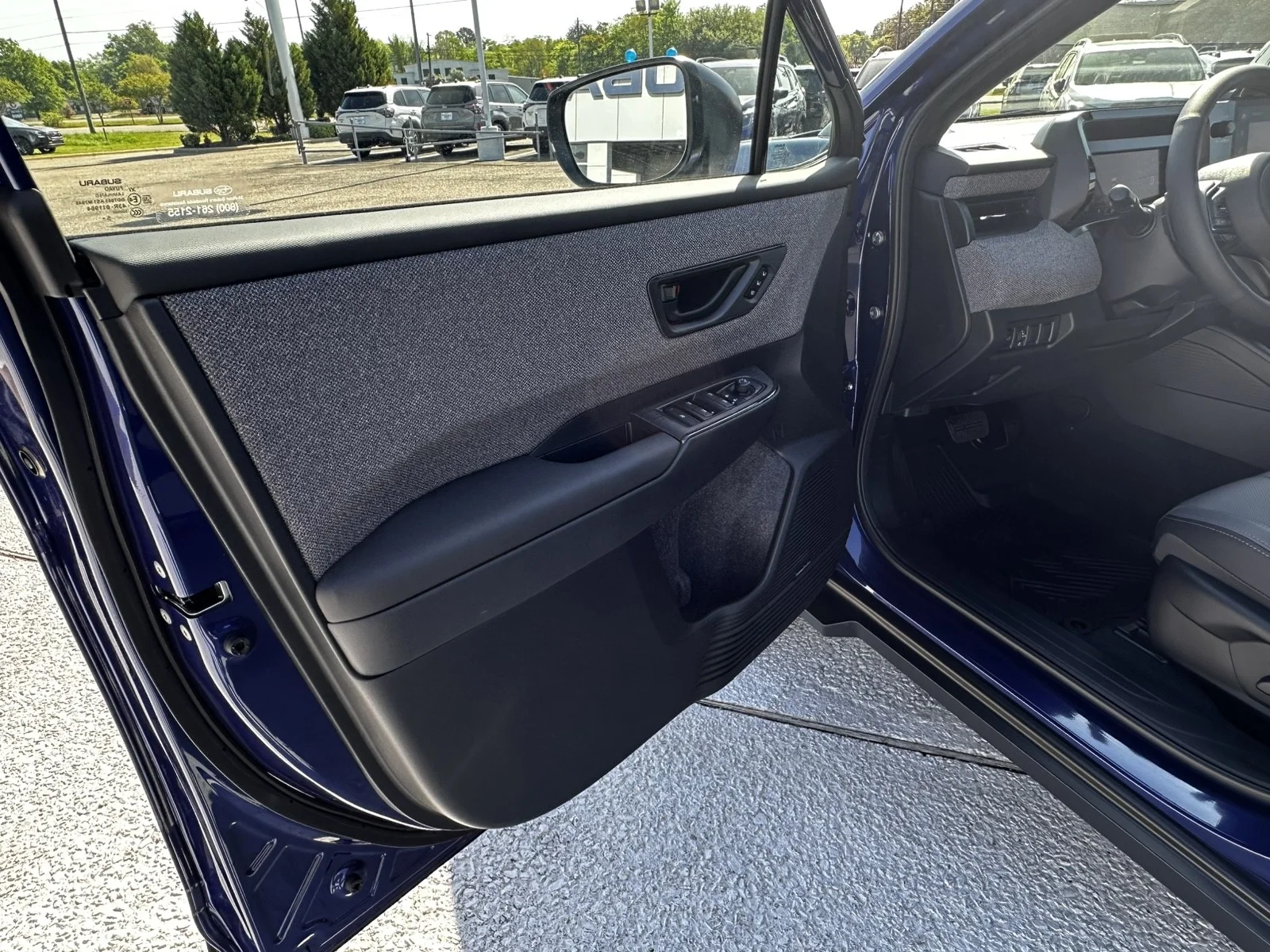 New 2026 SAPPHIRE BLUE PEARL Subaru Limited image 14