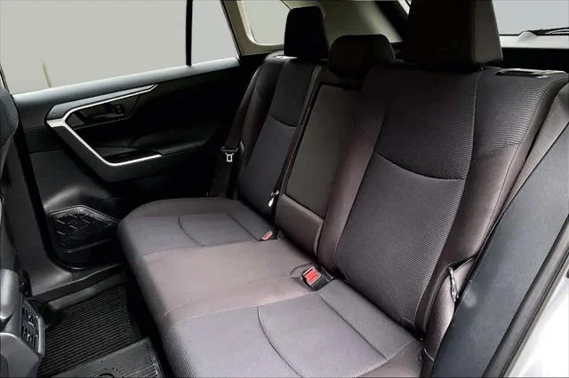 Certified Used 2025 SILVER SKY METALLIC Toyota  image 20