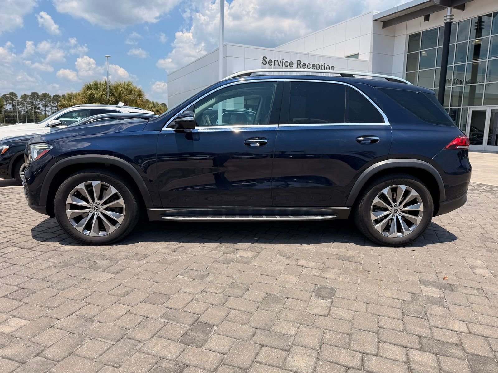 Used 2020 Lunar Blue Metallic Mercedes-Benz GLE 450 image 12