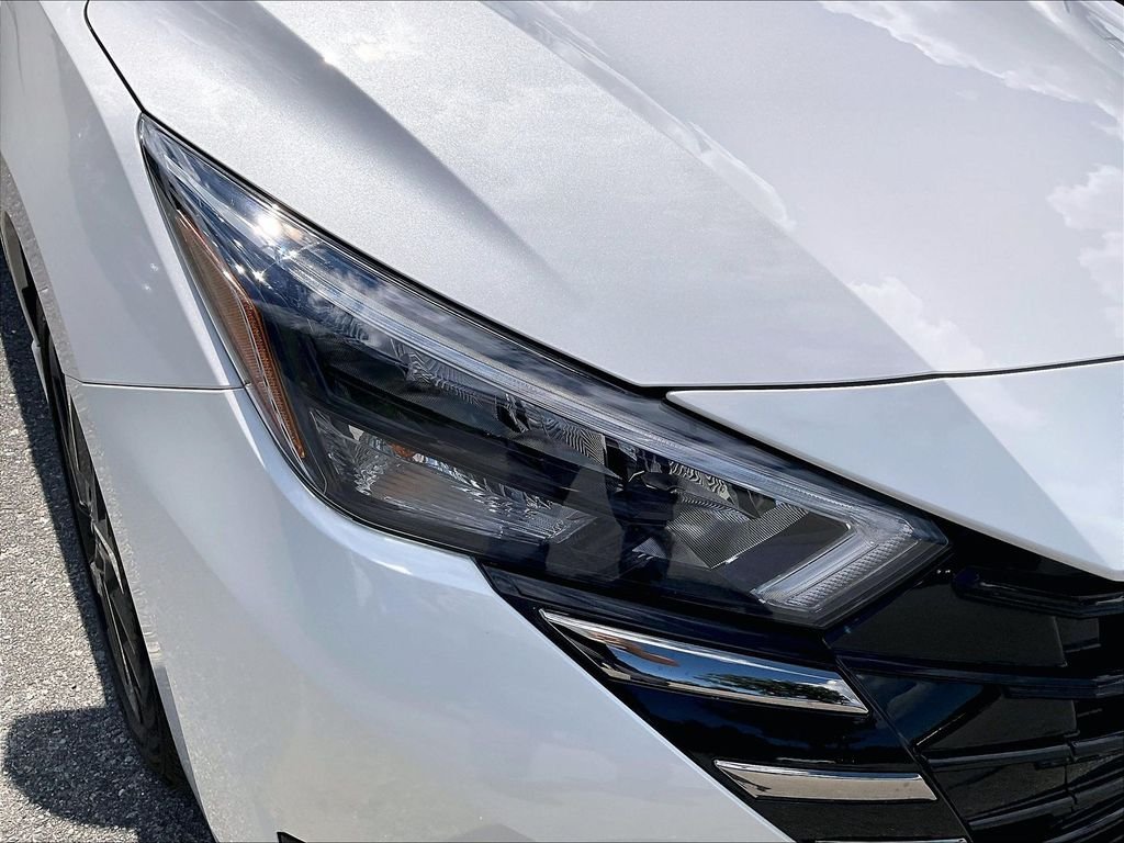 Used 2024 Aspen White Tricoat Nissan 1.6 SR image 29