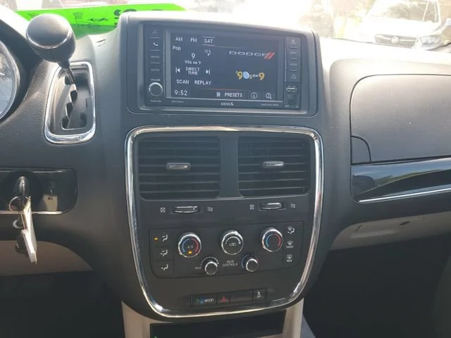 Used 2019 Black Onyx Crys Dodge SXT image 15