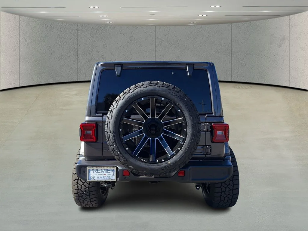 New 2026 Granite Crystal Metallic Clear-Coat Exterior Paint Jeep Sahara image 6
