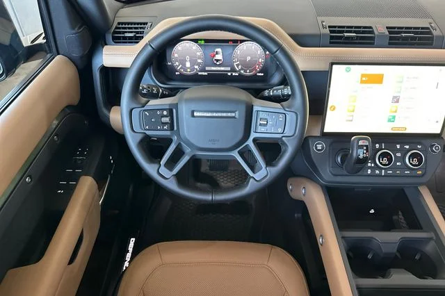 New 2026 Woolstone Green Land Rover X-Dynamic SE image 13