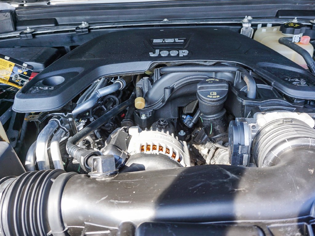 Used 2021 Silver Jeep Mojave image 25