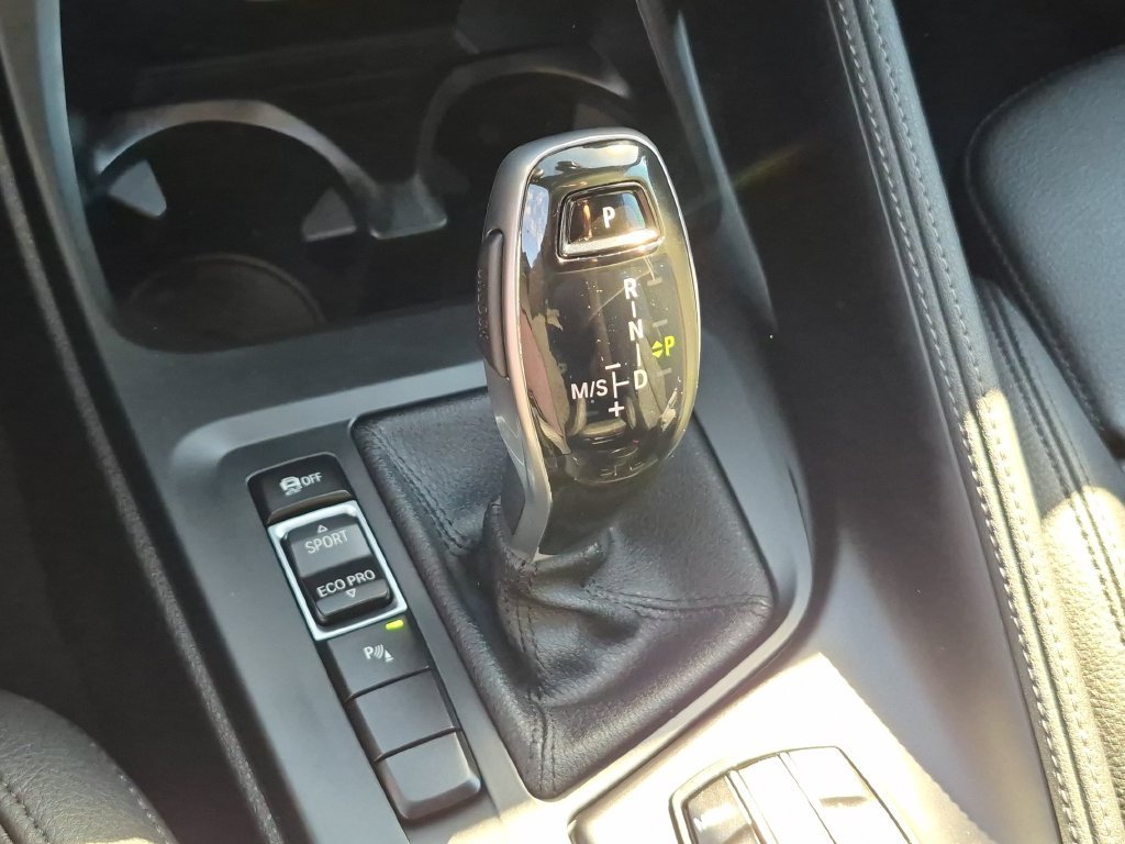 Used 2022 Silver BMW sDrive28i image 10
