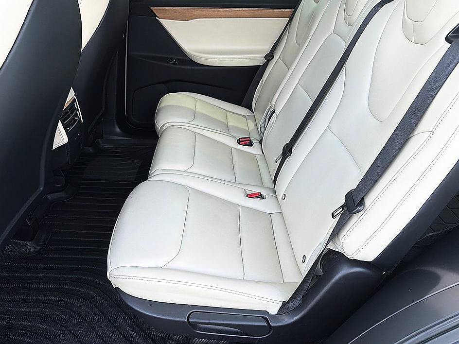 Used 2020 Pearl White Tesla Performance image 11