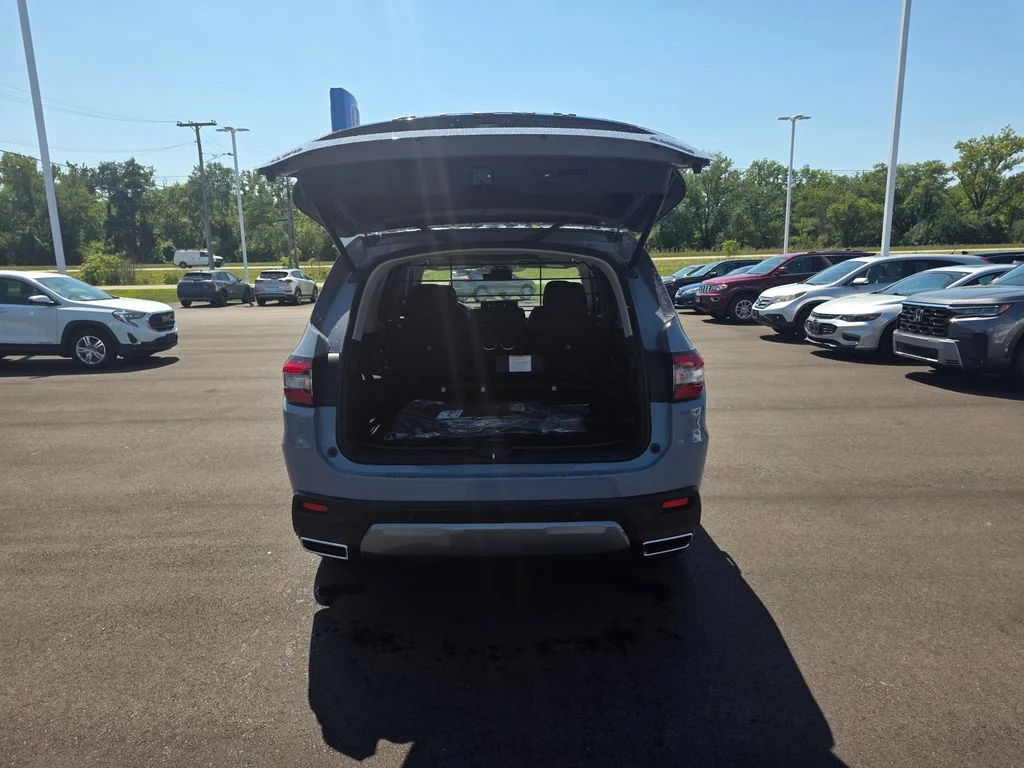 New 2026 Sonic Gray Pearl Honda Touring image 13