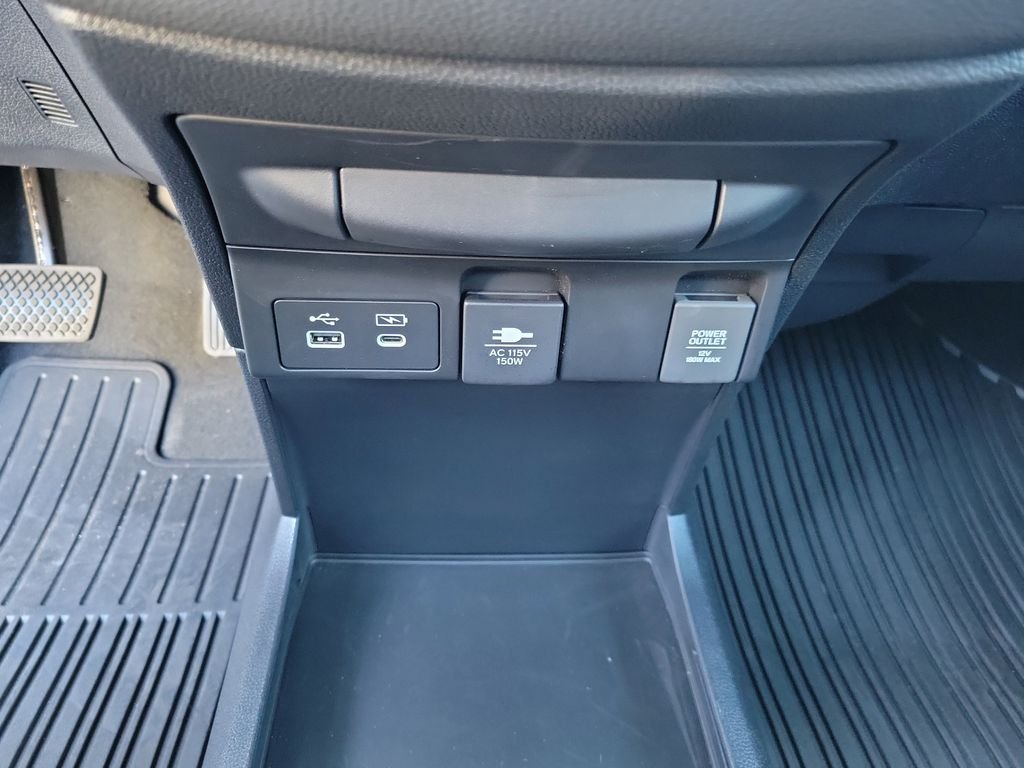 Used 2026 Silver Metallic Honda Touring image 38