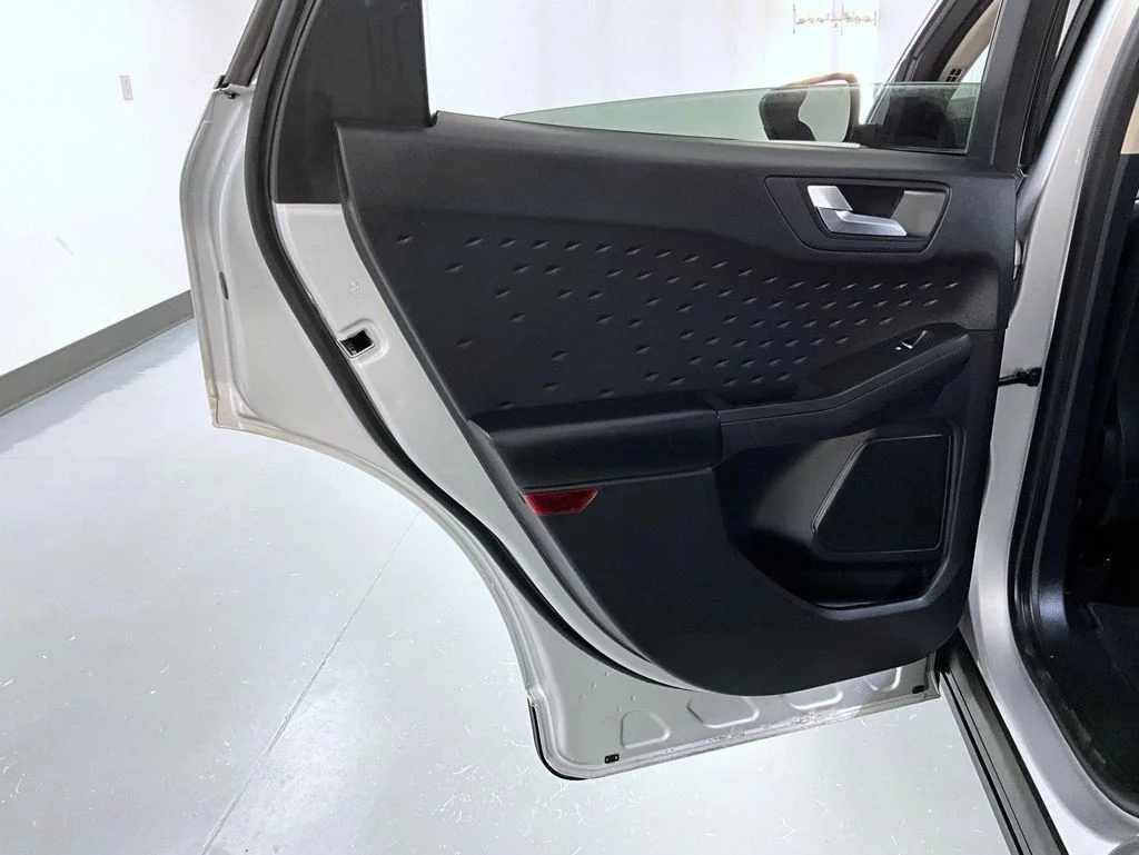 Used 2020 Silver Ford SEL image 20