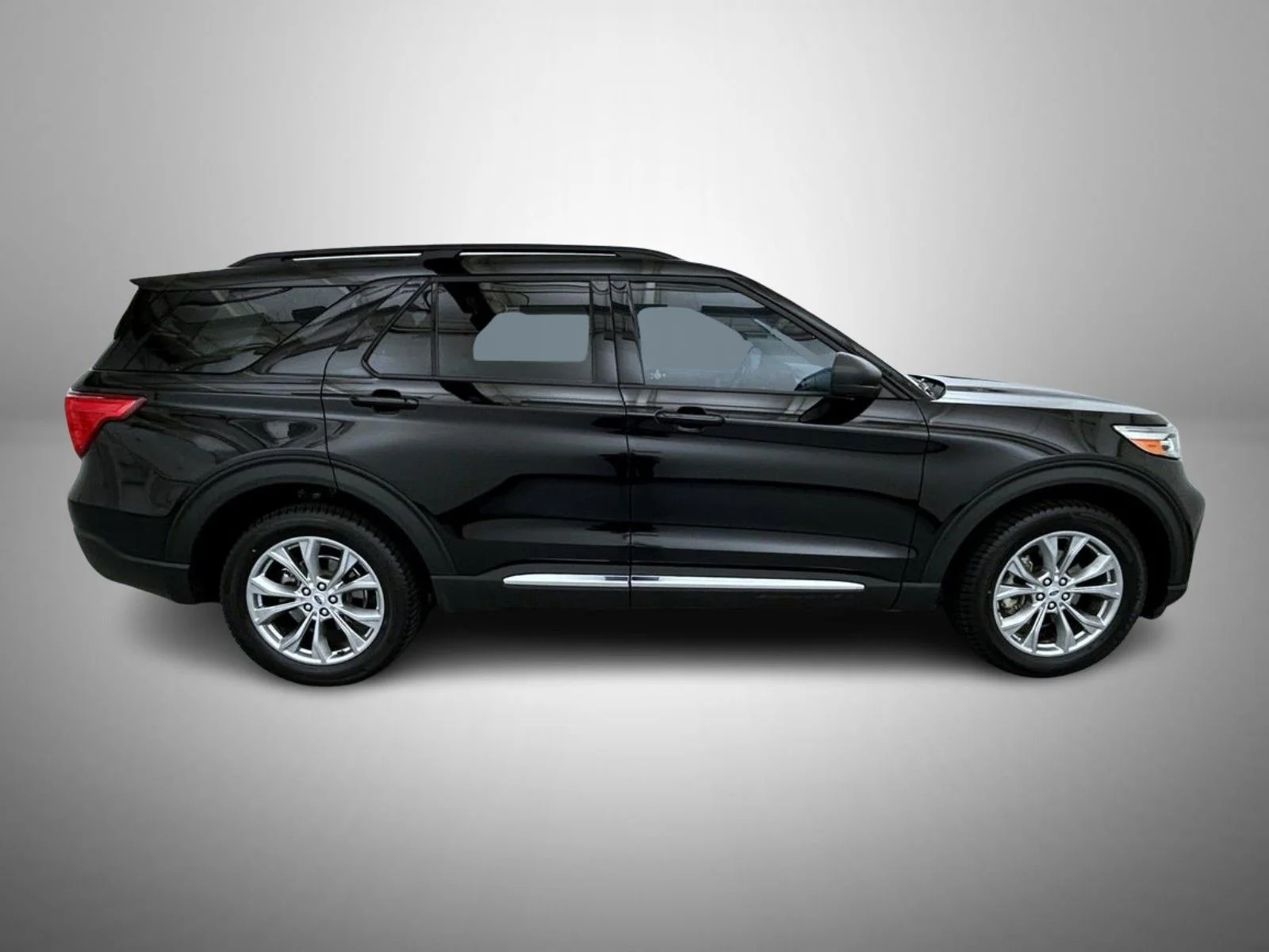 Used 2023 Black Ford XLT image 4