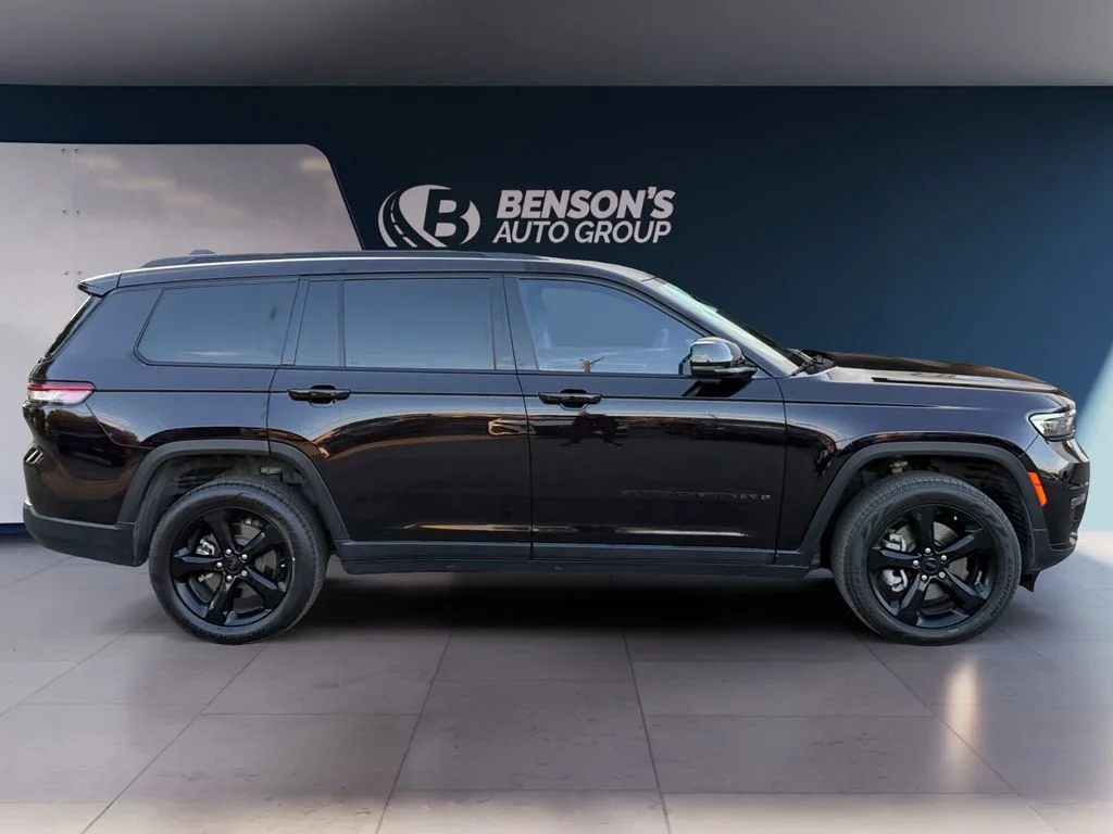 Used 2023 Orange Jeep Limited image 6
