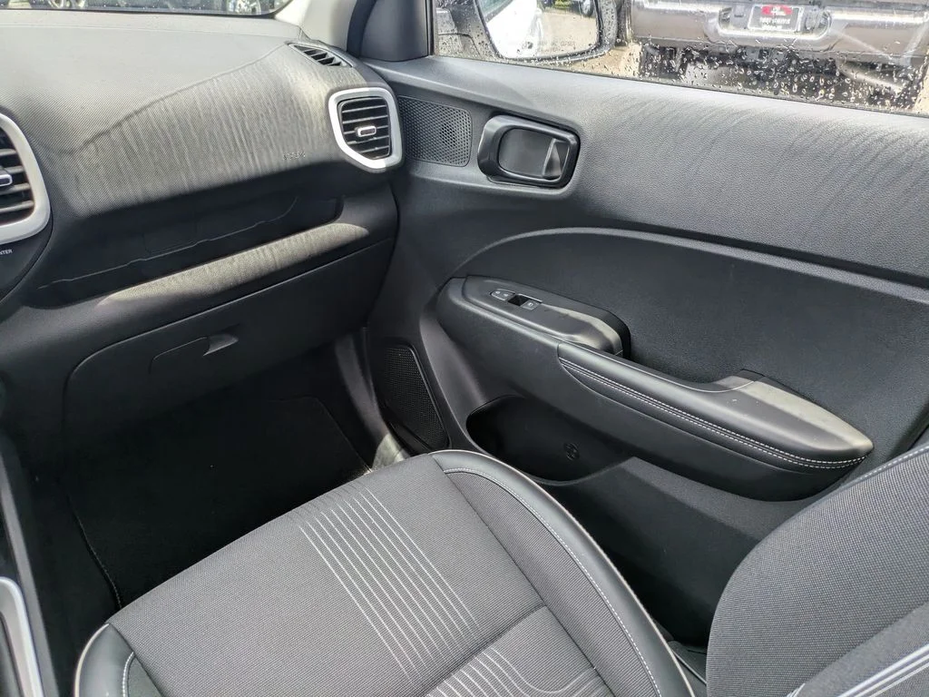 Used 2024 White Hyundai Limited image 17