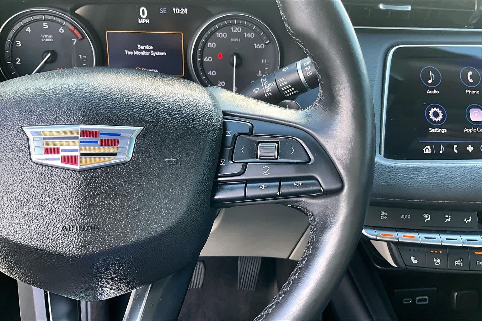 Used 2019 Crystal White Tricoat Cadillac FWD Premium Luxury image 21