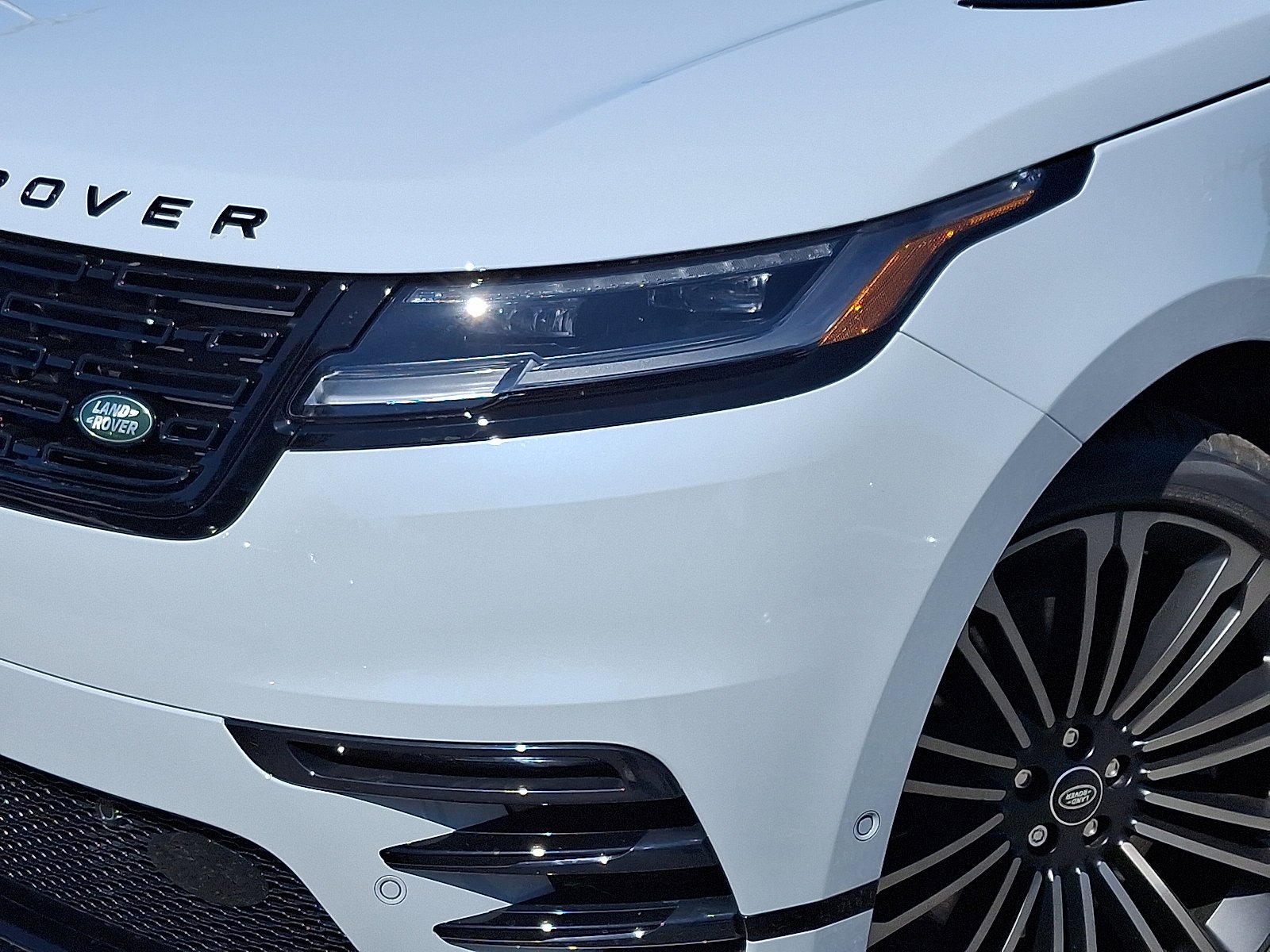 2026 Land Rover Range Rover Velar Autobiography - Photo 9