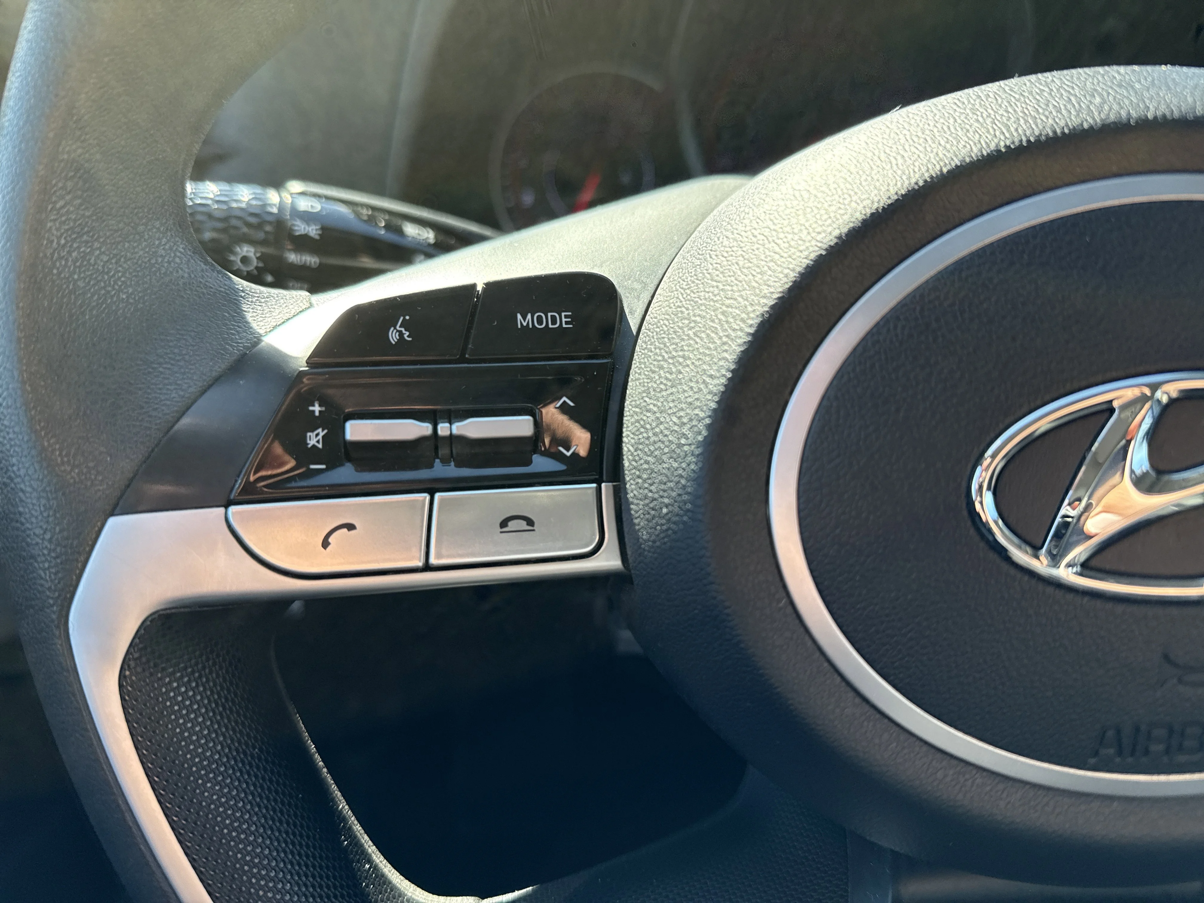 Used 2023 Intense Blue Hyundai SEL image 18