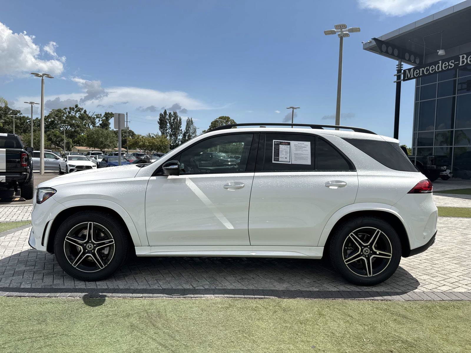 Used 2023 Polar White Mercedes-Benz 350 image 3