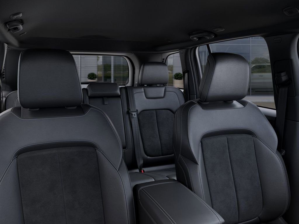 New 2025 Diamond Black Crystal Pearl-Coat Exterior Paint Jeep Altitude image 26