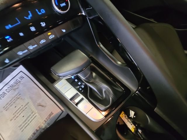 Certified Used 2025 Red Hyundai SEL Convenience image 18