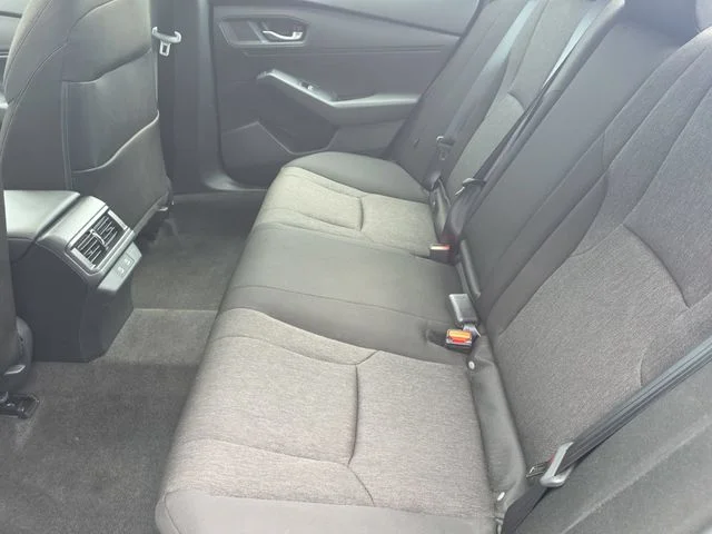Used 2025 Gray Honda SE image 14