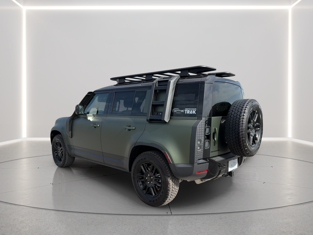 New 2026 Woolstone Green Land Rover S image 15