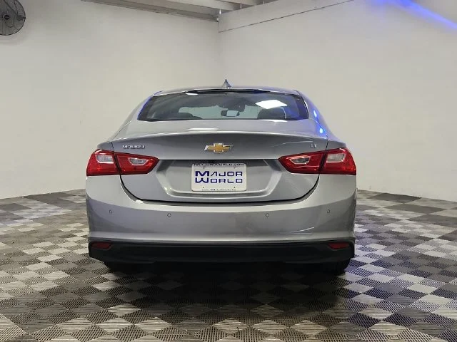 Used 2025 Gray Chevrolet LT image 6