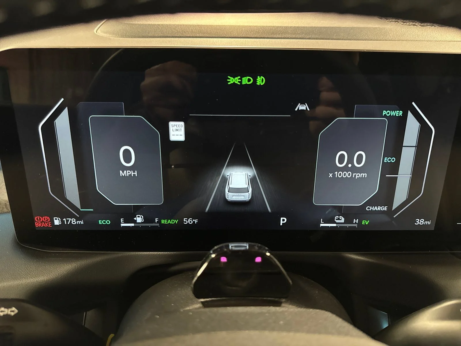 New 2027 Black Jade Green Kia X-Line SX image 24