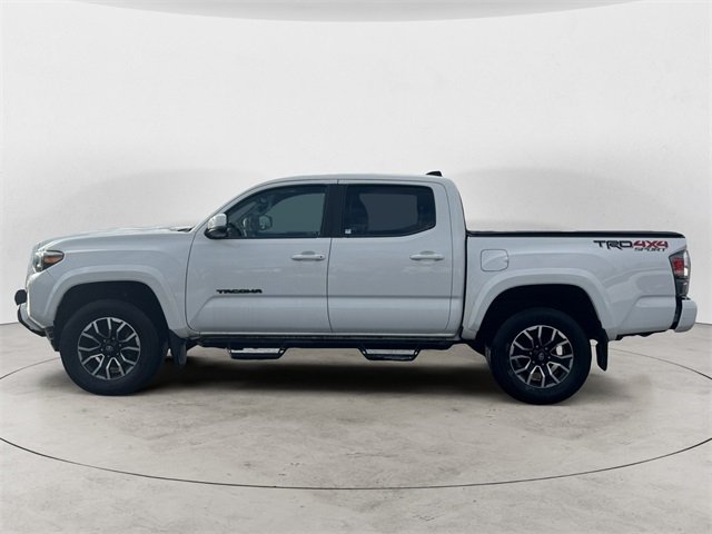 2021 Toyota Tacoma TRD Sport Double Cab photo 2
