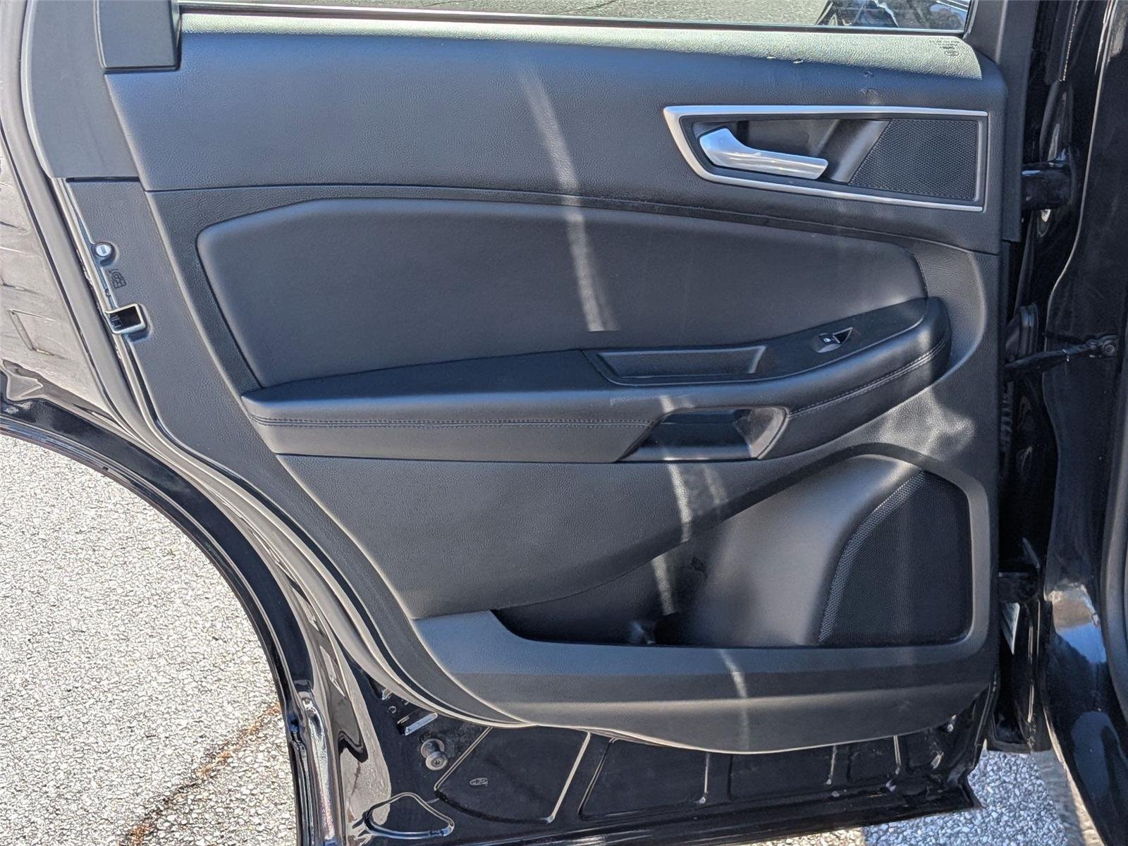 Used 2023 Agate Black Metallic Ford SEL image 25