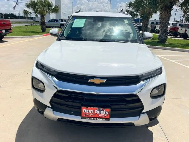 Used 2023 White Chevrolet LT image 2