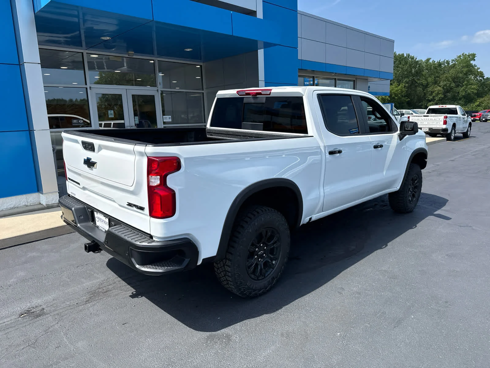 2026 Chevrolet Silverado 1500 ZR2 - Photo 12