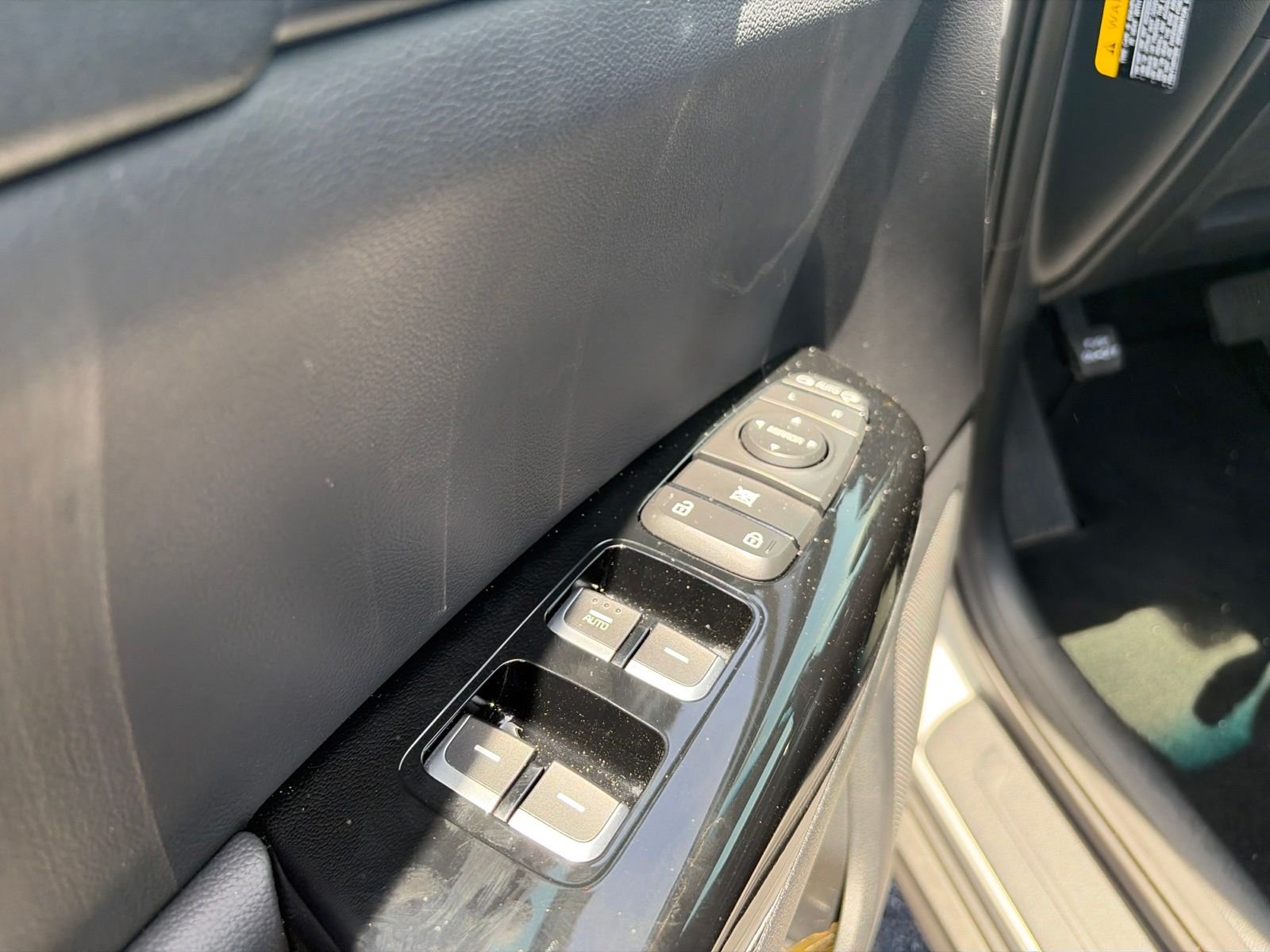Used 2019 Silver Kia EX image 13