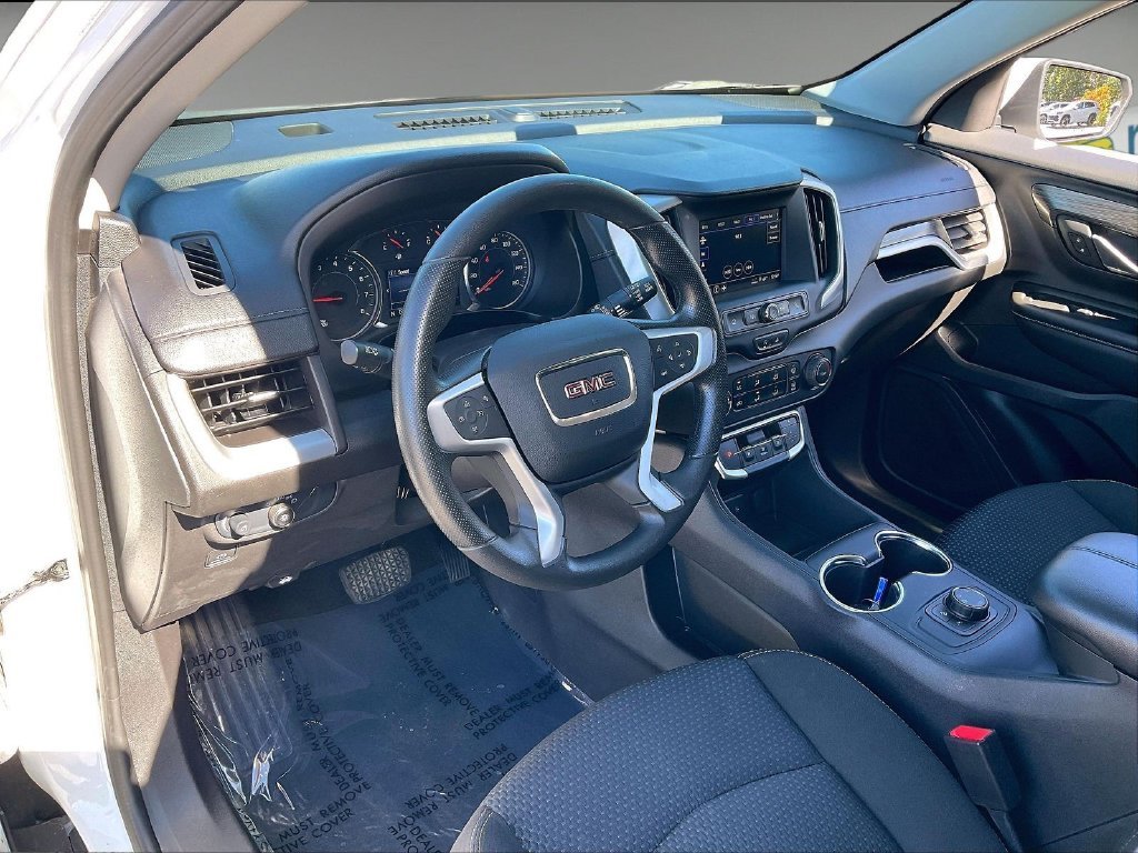 Used 2024 Summit White GMC SLE image 8