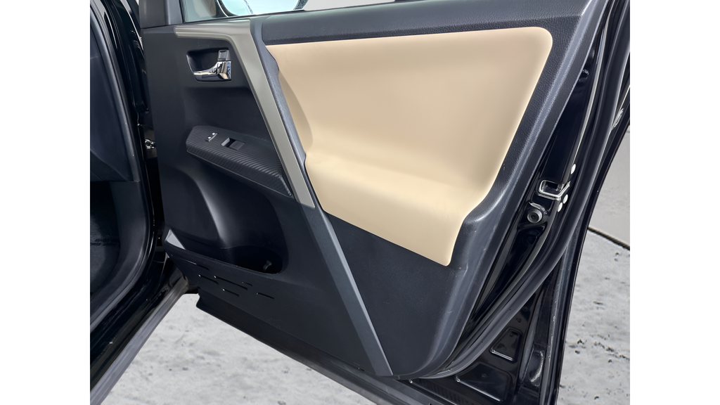 Used 2015 Black Toyota Limited image 15