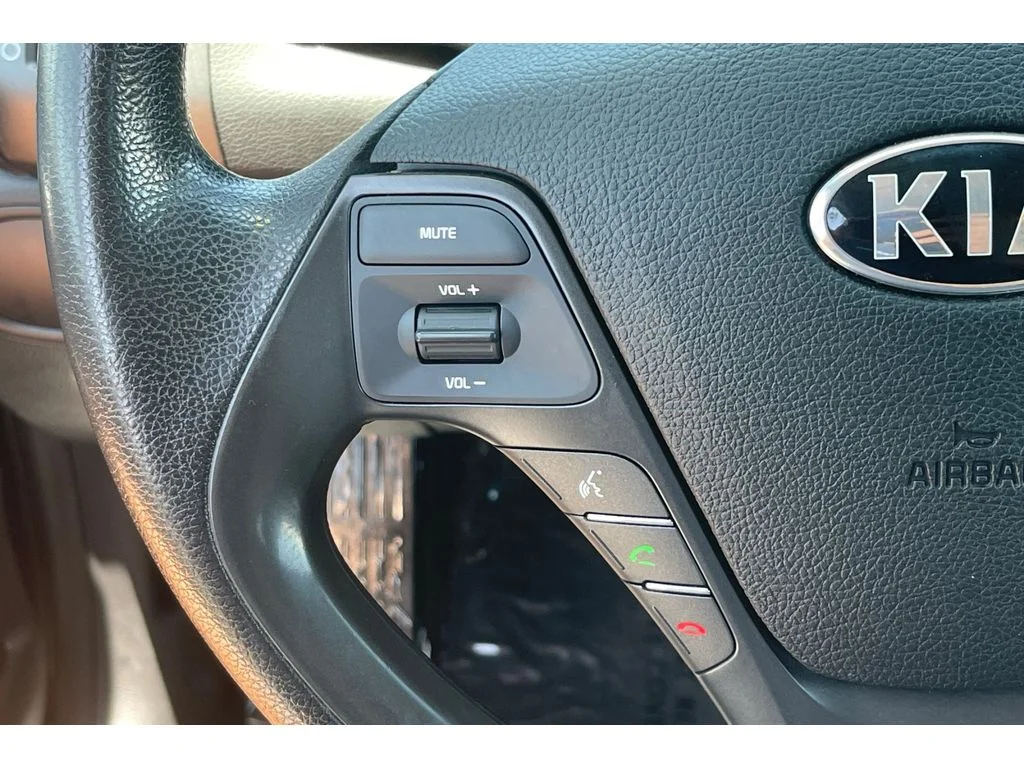 Used 2017 Deep Sea Blue Kia LX image 31