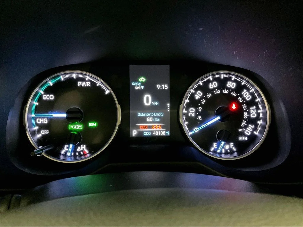 Used 2022 Gray Toyota XLE image 25
