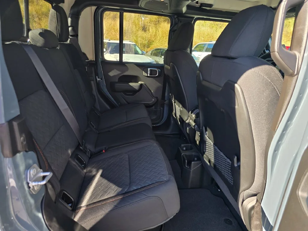 New 2026 Gray Jeep Mojave image 23