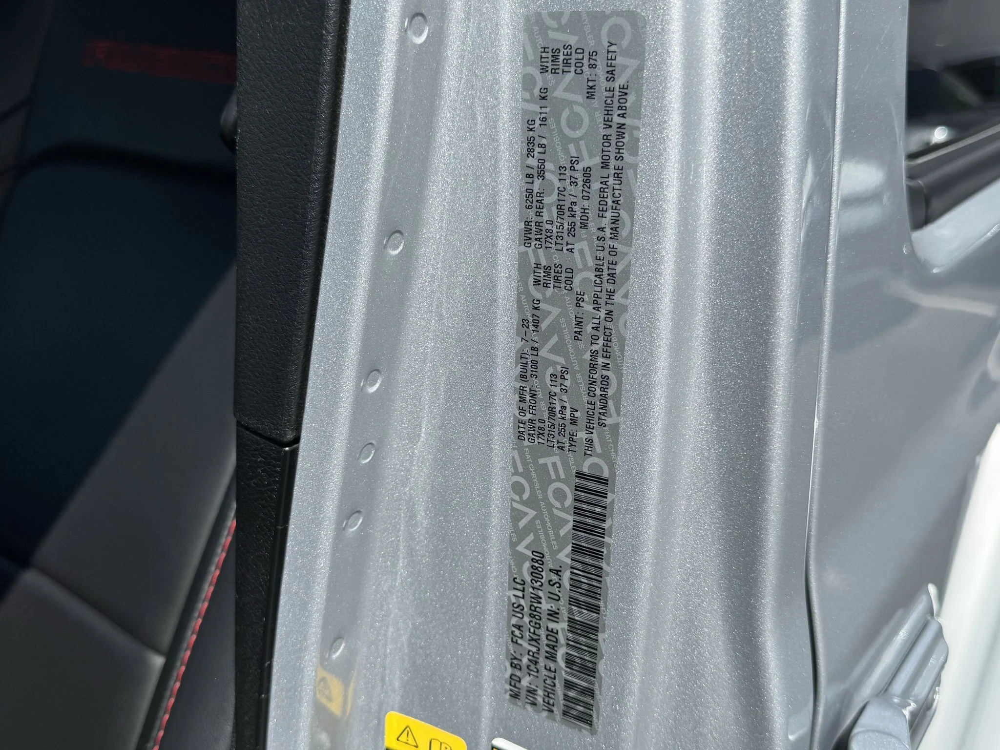 Used 2024 Silver Zynith Clearcoat Jeep Rubicon X image 35