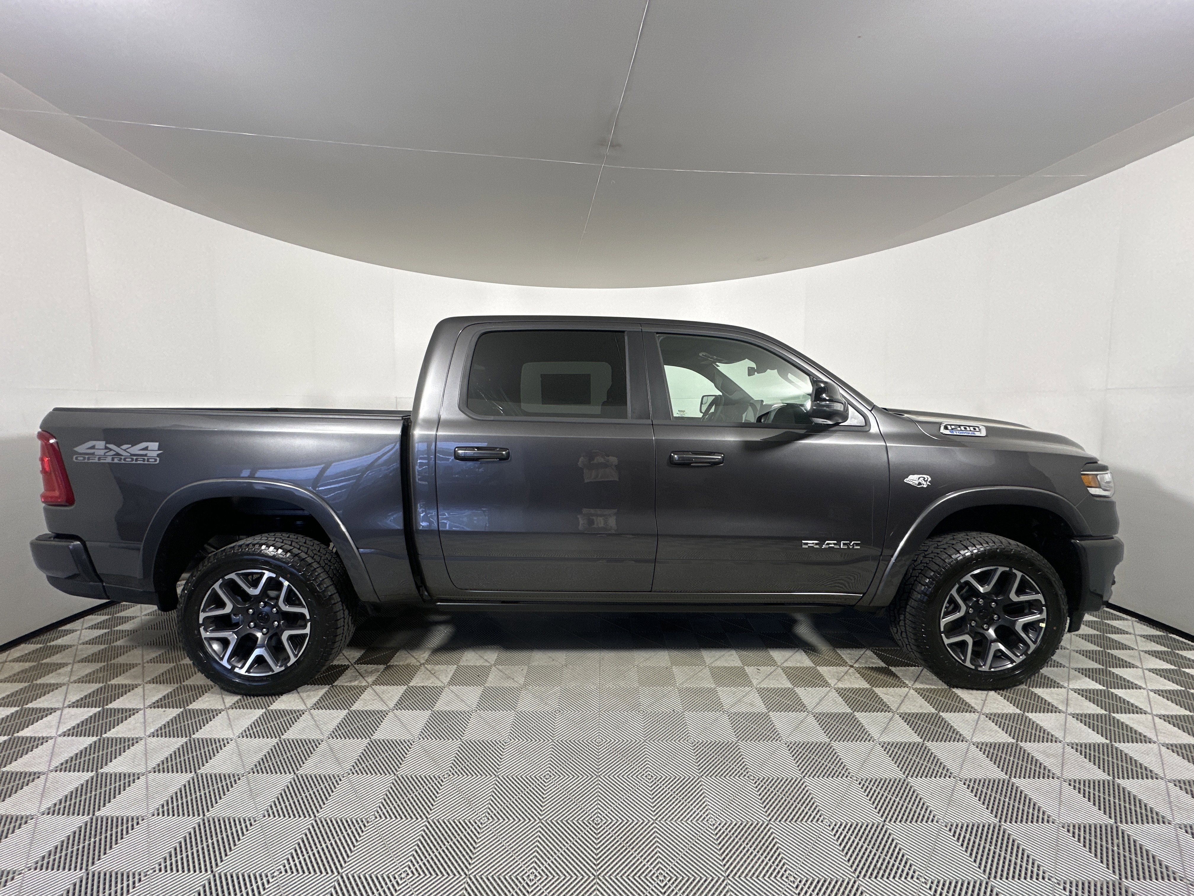 New 2026 Granite Crystal Metallic Clear-Coat Exterior Paint RAM Laramie image 8