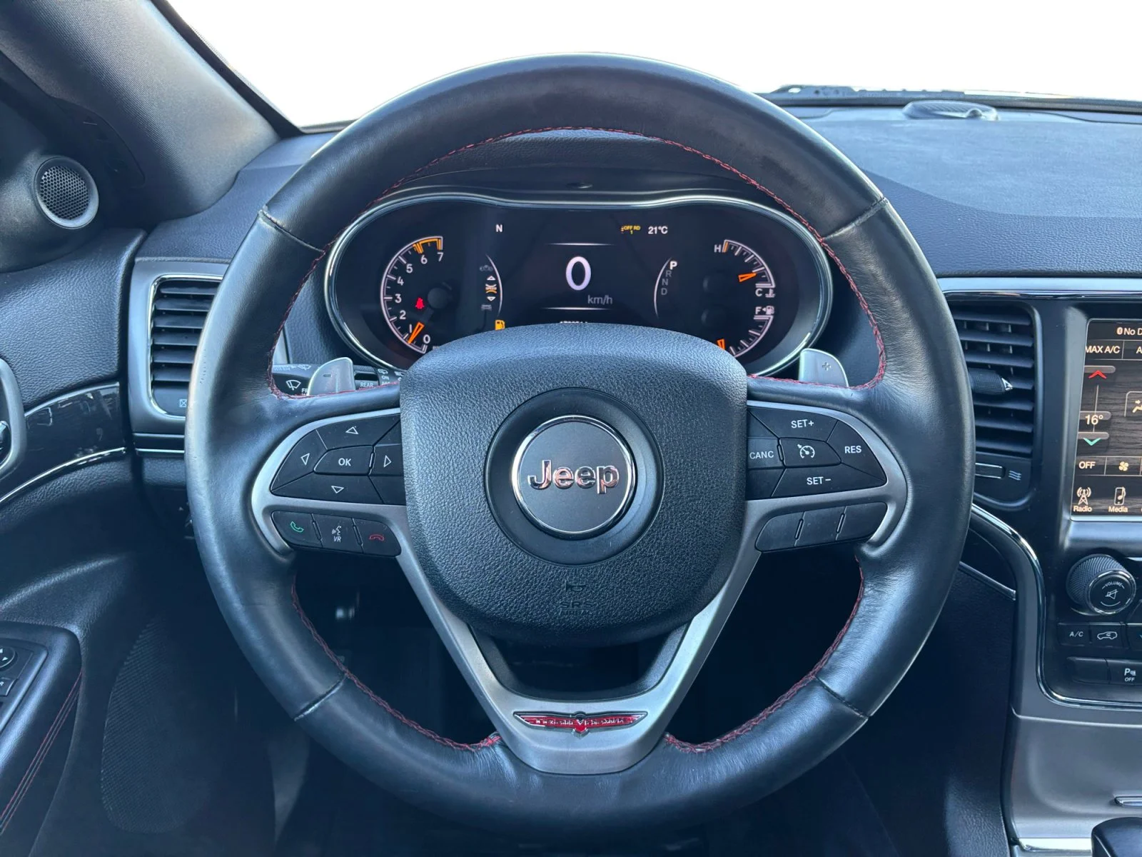 Used 2017 Black Jeep Trailhawk image 13
