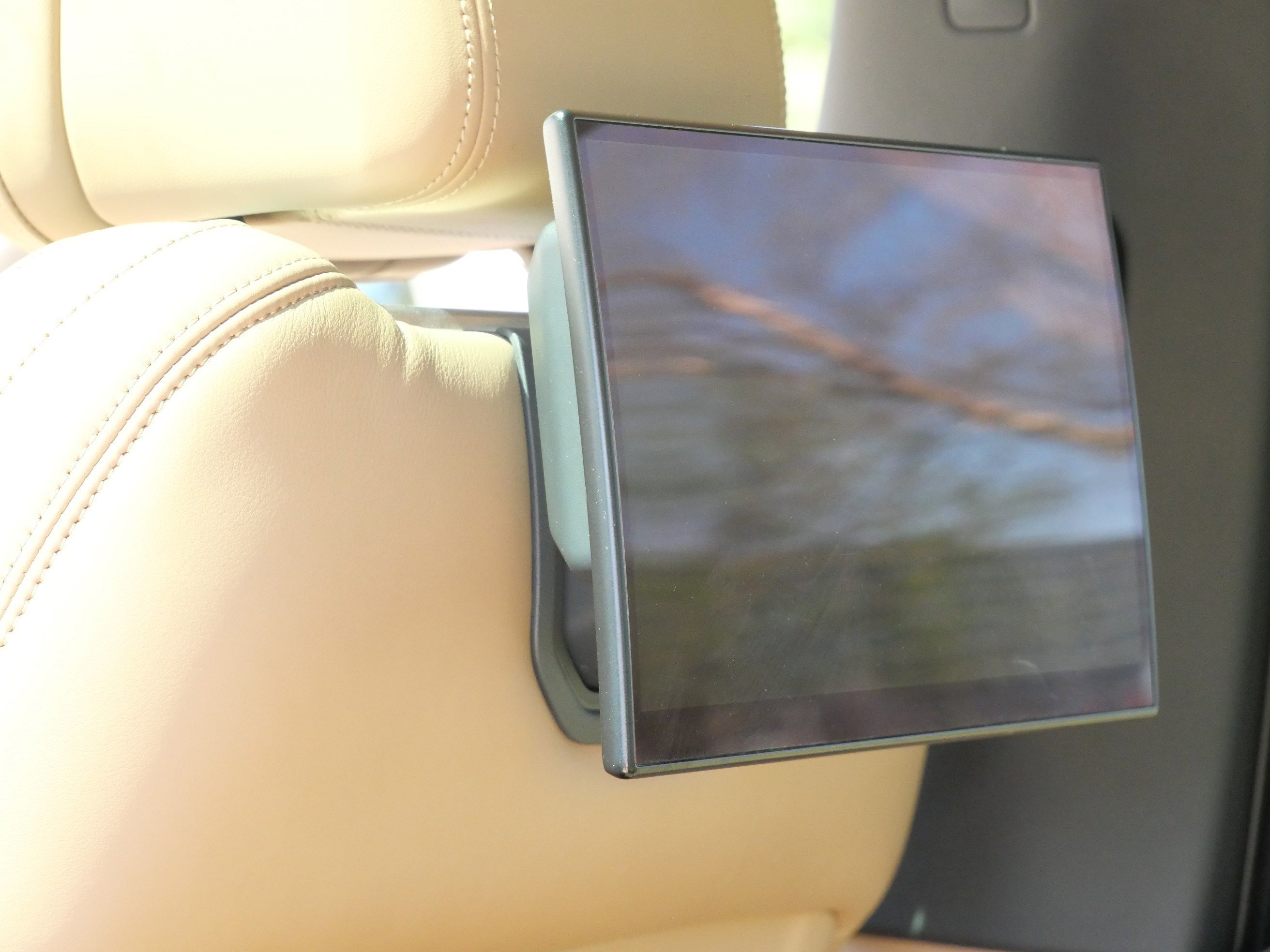 Used 2023 Black Land Rover Autobiography image 20