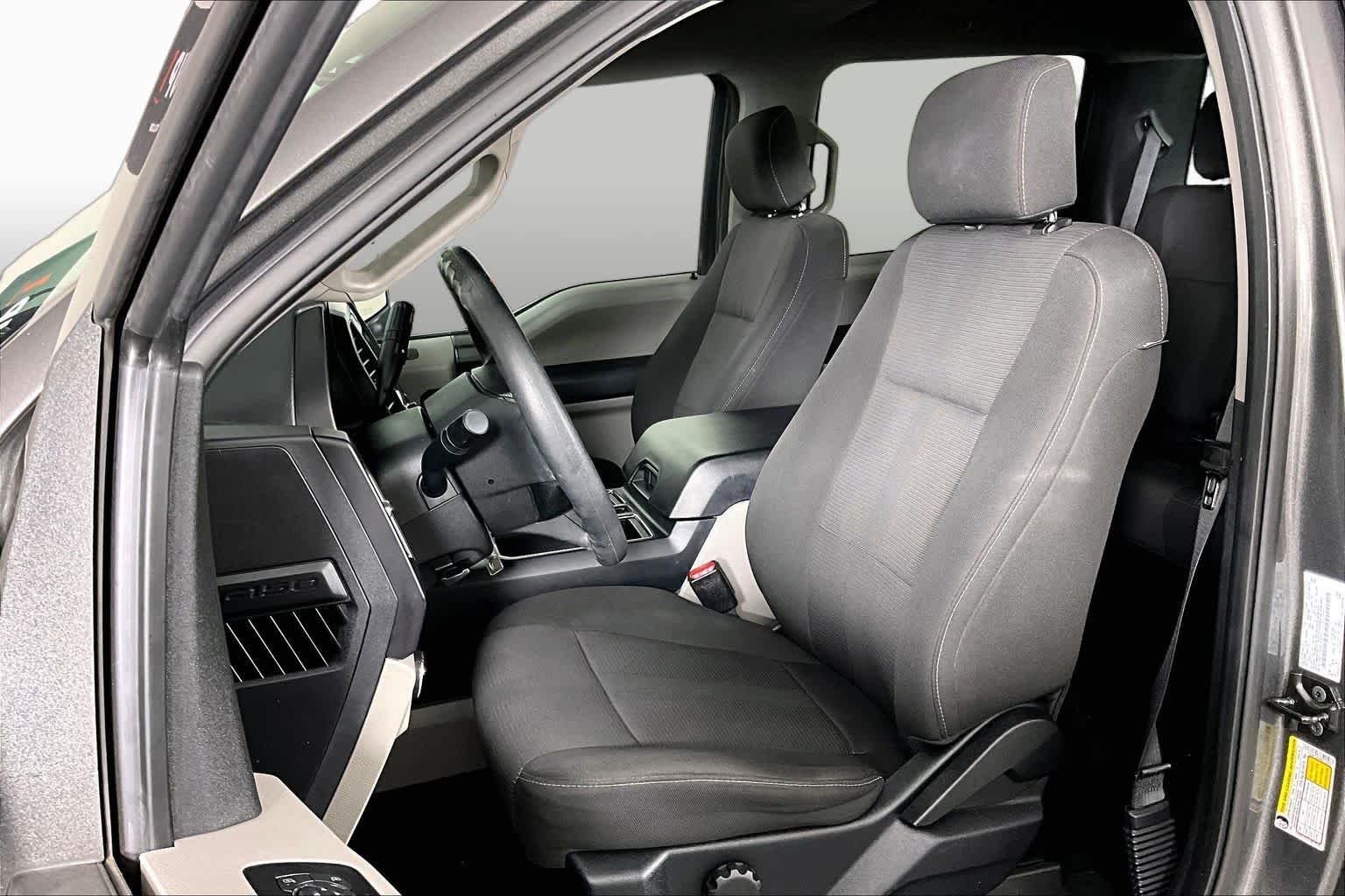 Pre-Owned 2017 Ford F-150 XL