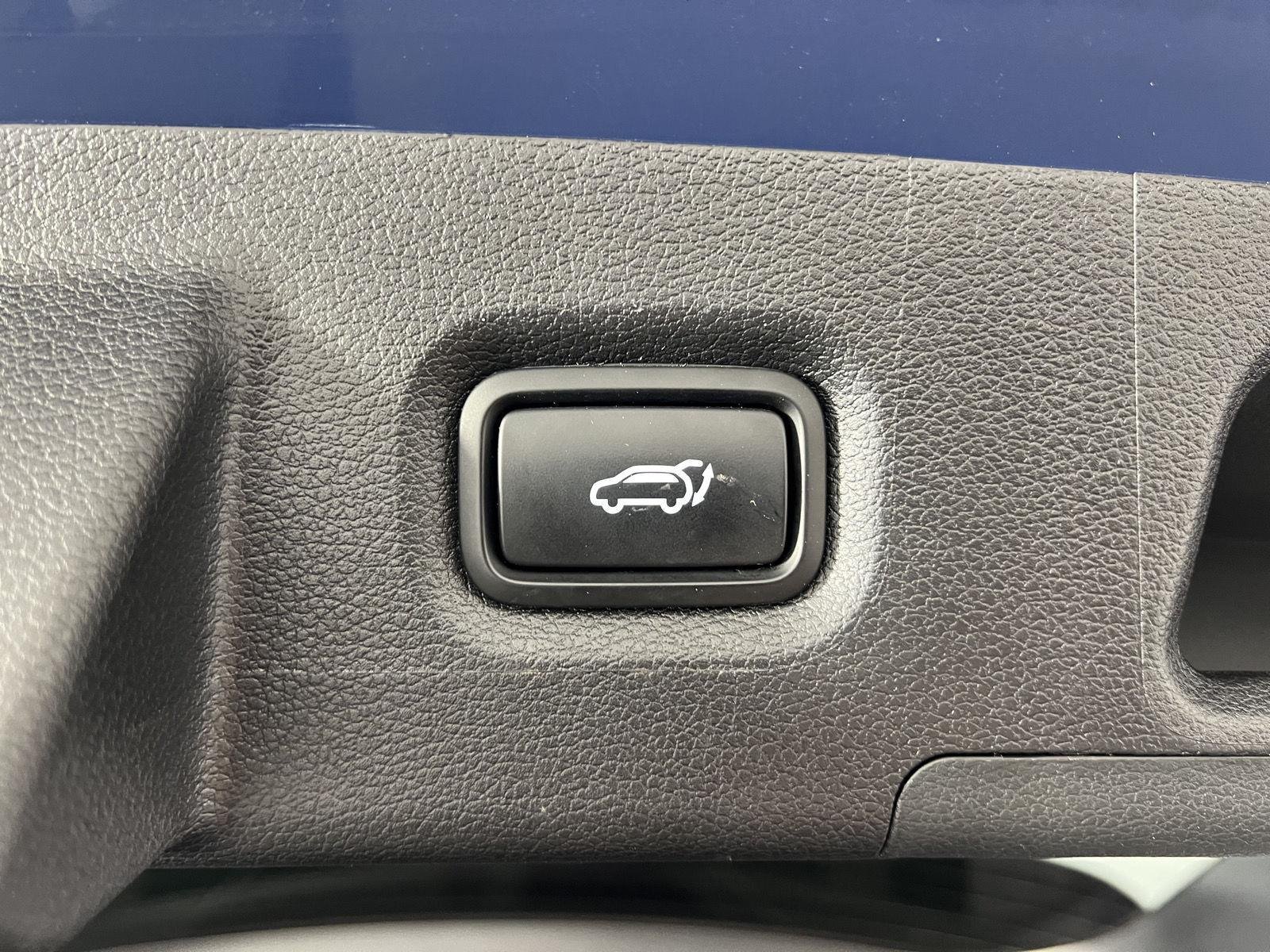 Used 2022 Stormy Sea Hyundai SEL image 21