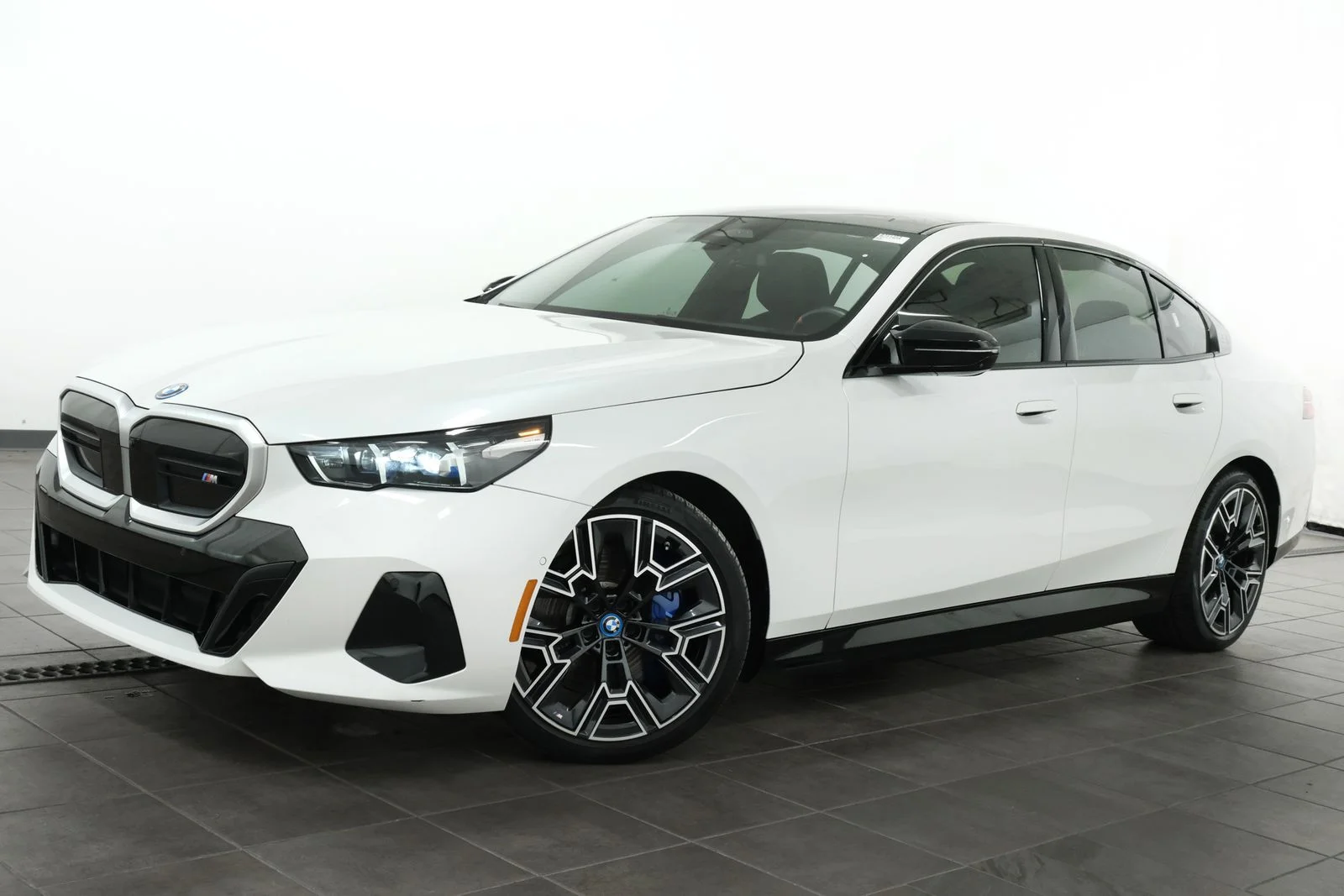 2024 BMW i5