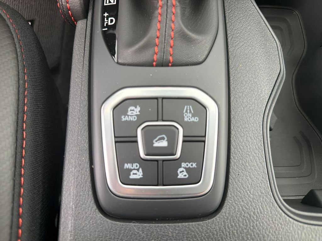 New 2026 Nissan Frontier PRO-4X 4D Crew Cab